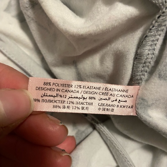 Floral Robe with ruffle details and pockets - Picture 9 of 9